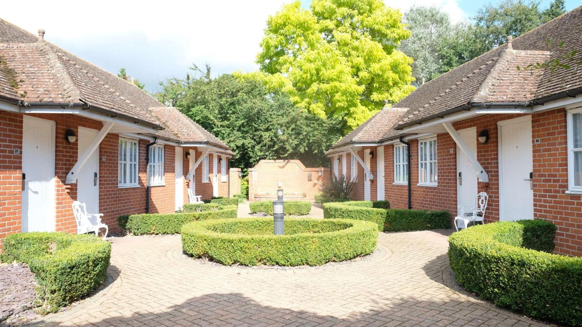 Best Western Priory Hotel Bury St. Edmunds Extérieur photo